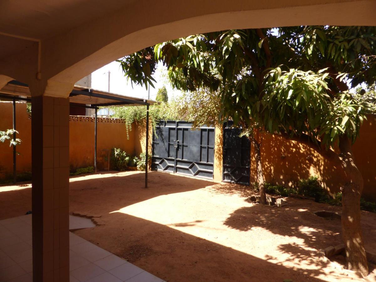 Bien être Ouagadougou Extérieur photo